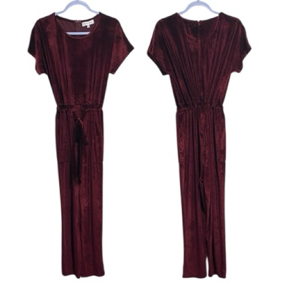 Piper &‎ Scoot Burgundy Velvet Short Sleeve Jumpsuit with Tie Size Small
